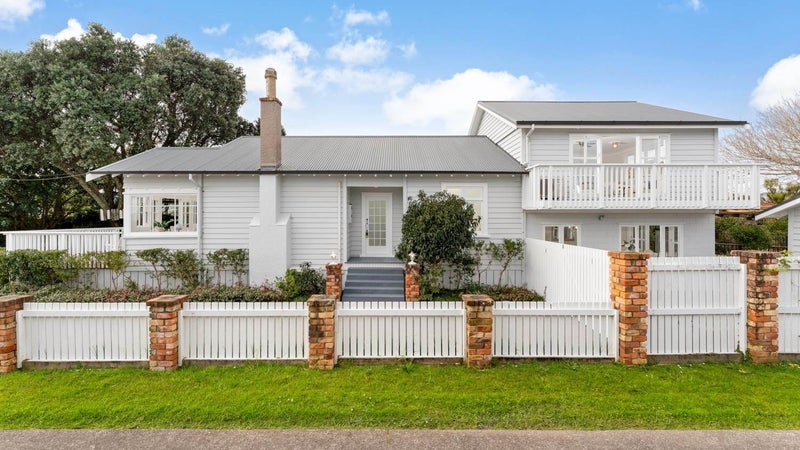 53 Aramoana Avenue, Devonport, Auckland - Carousel 1