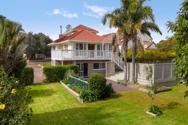 57A Cook Street, Howick, Auckland - Carousel 2