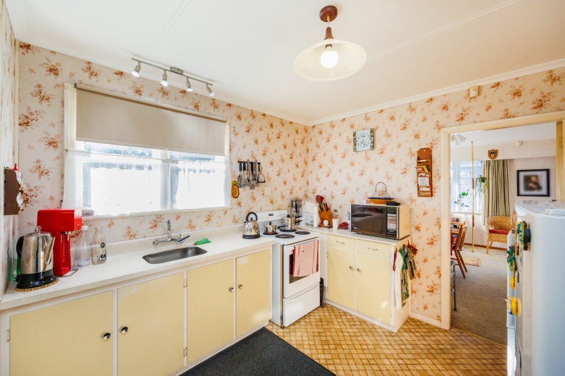 183 Tremaine Avenue, Westbrook, Palmerston North - Carousel 2