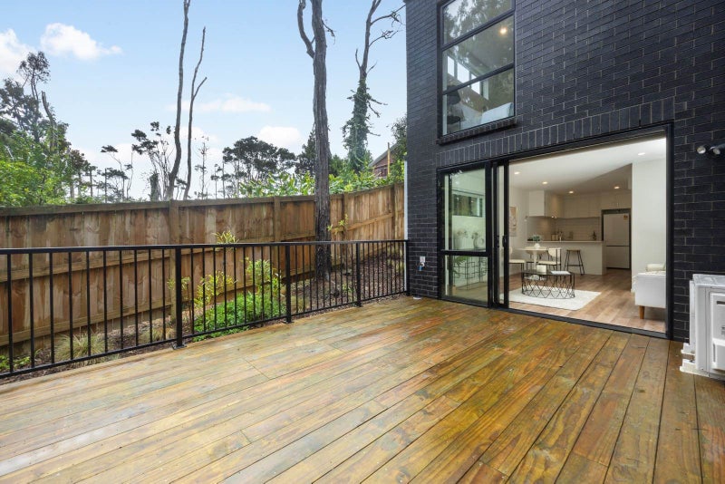 40 Tokai Place, Glen Eden, Auckland - Carousel 1