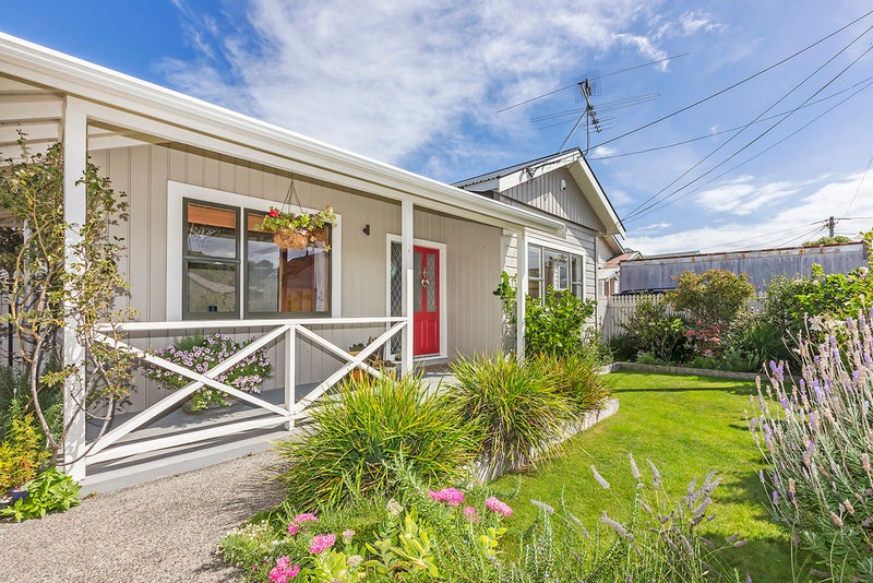 15 Aparima Avenue, Miramar, Wellington - Carousel 2