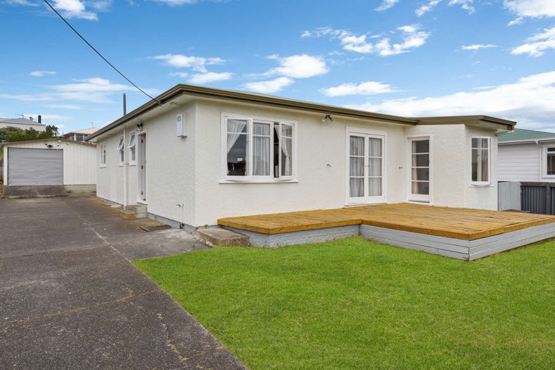 40 Titoki Street, Castlecliff, Whanganui - Carousel 1