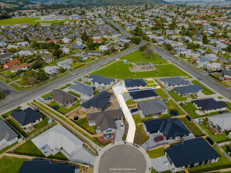 22 Kekewai Place, Tikipunga, Whangarei - Carousel 1