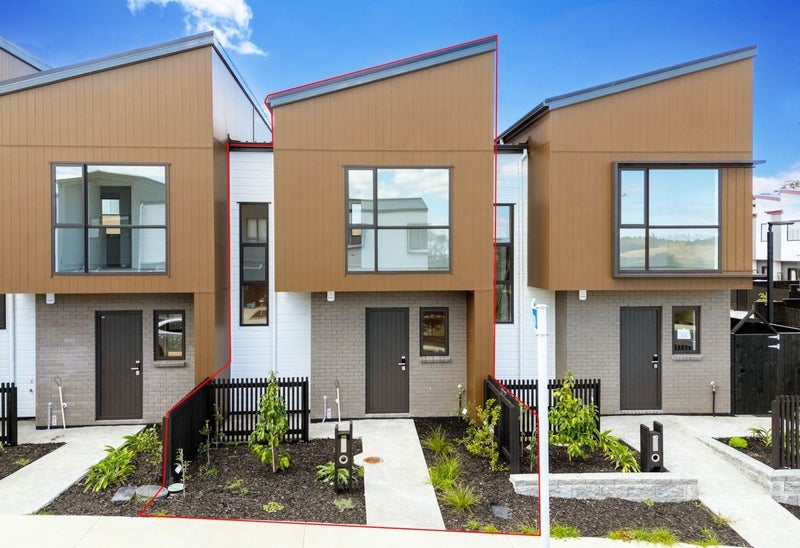 38 Rana Road, Flat Bush, Auckland - Carousel 1