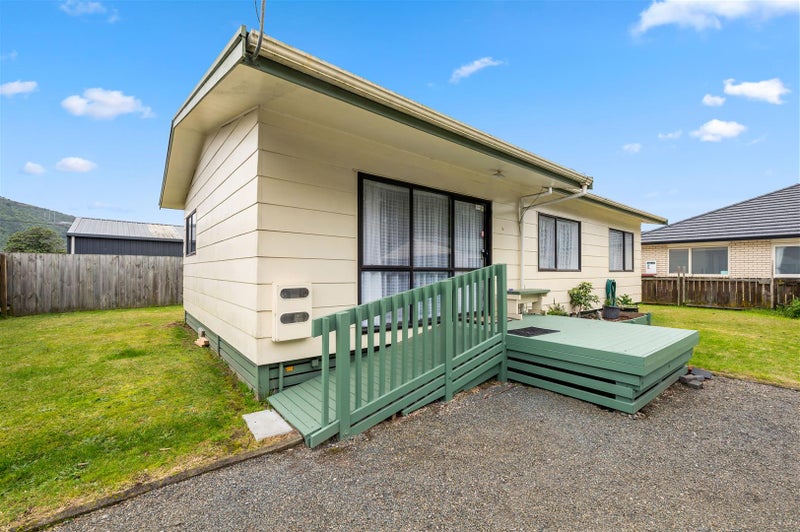 90B Clayton Road, Mangakakahi, Rotorua - Carousel 1