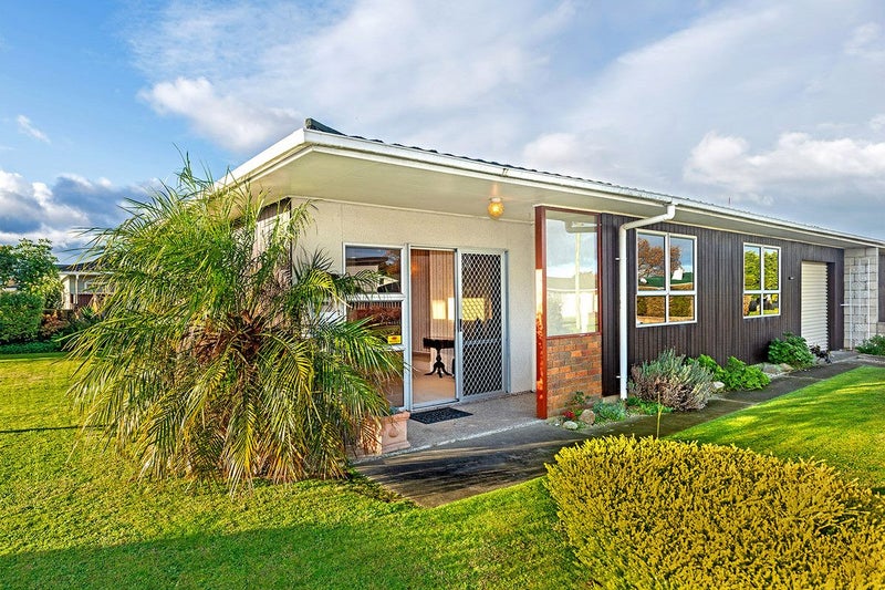 1/2 Byron Street, Te Hapara, Gisborne - Carousel 1