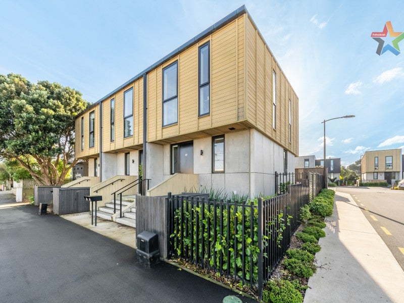 429C Jackson Street, Petone, Lower Hutt - Carousel 1