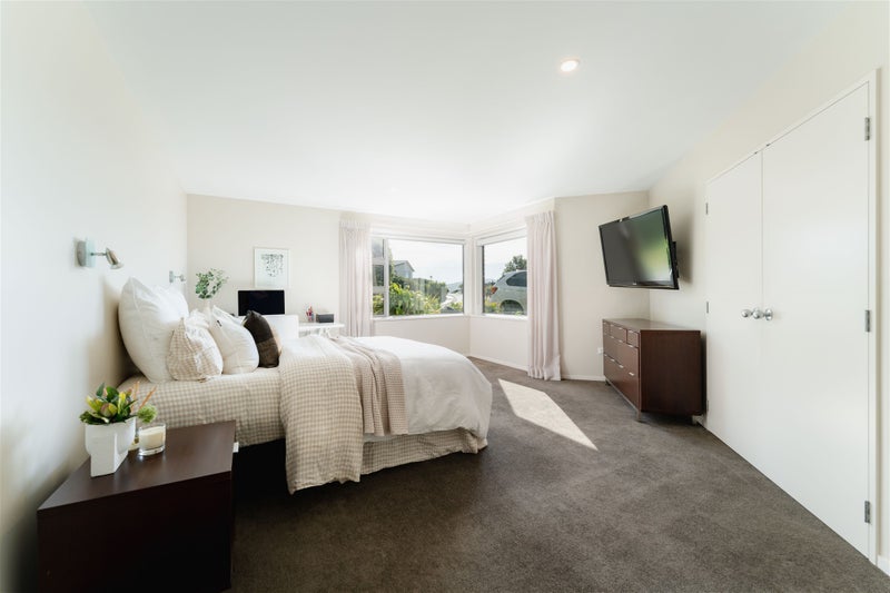 15 Highgrove, Saint Clair, Dunedin - Carousel 35