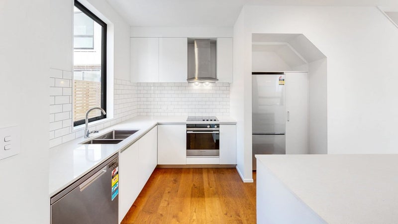 4/3 Mamari Street, Rongotai, Wellington - Carousel 2