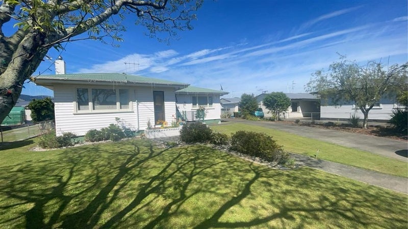 50 Tennyson Crescent, Stoke, Nelson - Carousel 1
