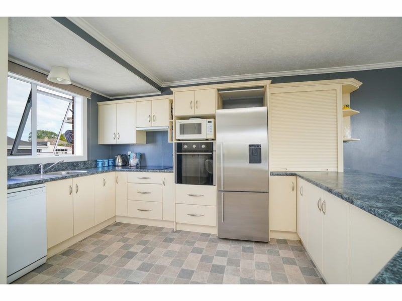 359 St Andrew Street, Glengarry, Invercargill - Carousel 2