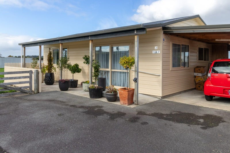2/197 Bay Road, Grasmere, Invercargill - Carousel 1