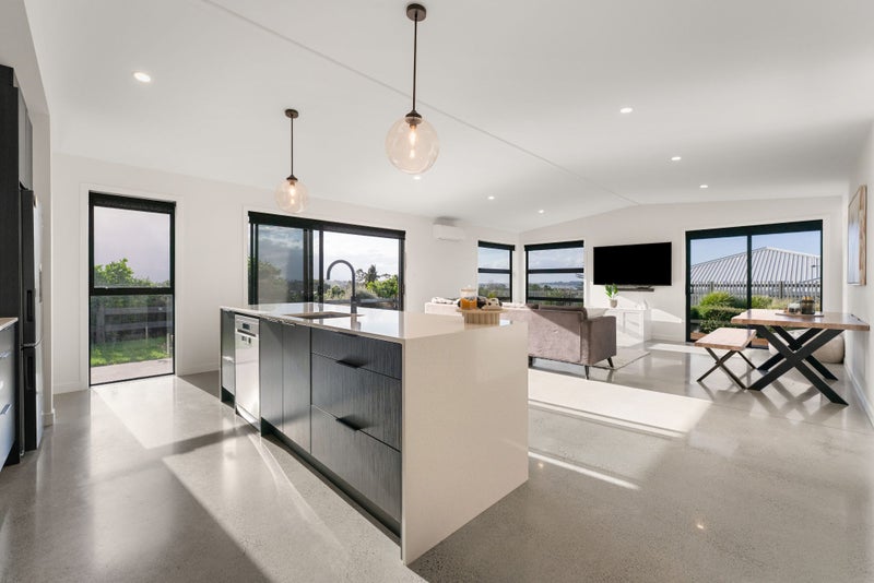 9 Patiki Place, Omokoroa, Omokoroa - Carousel 1