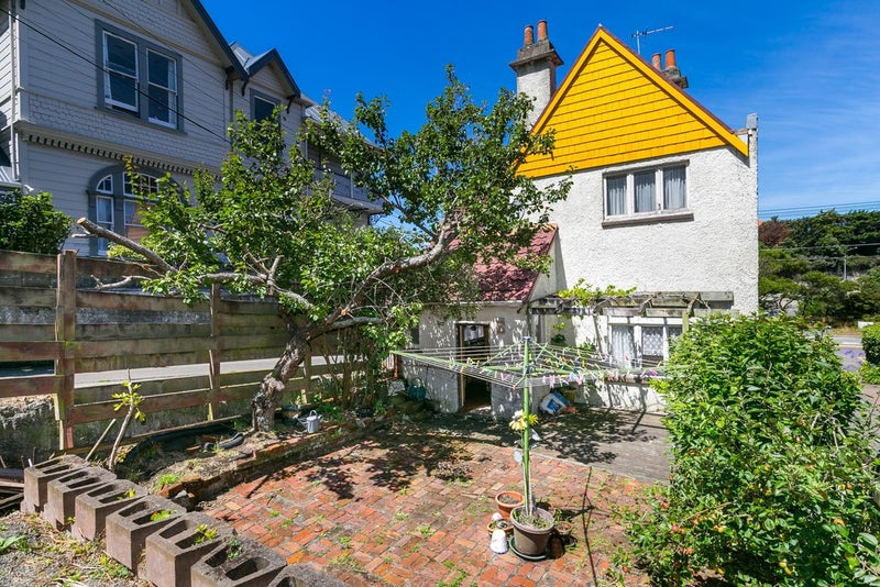 212 Tinakori Road, Thorndon, Wellington - Carousel 1