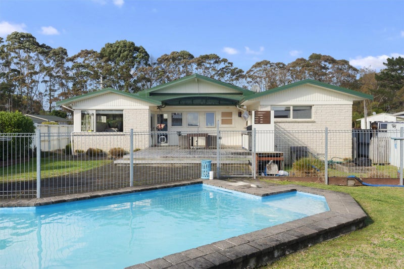 44 Fitzroy Avenue, Fitzroy, Hamilton - Carousel 2