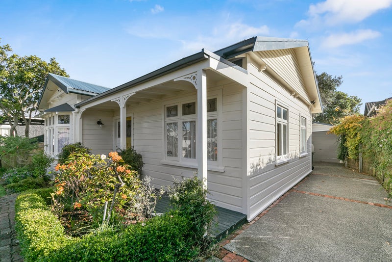 51 William Street, Petone, Lower Hutt - Carousel 1