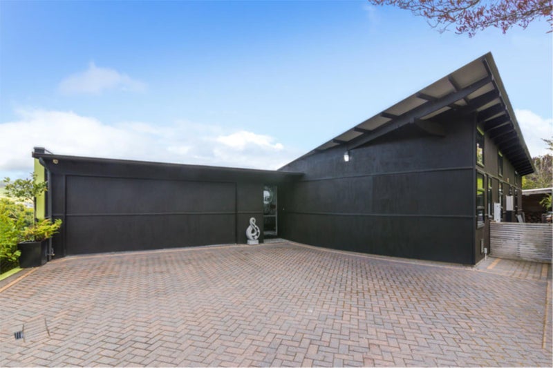 1/3 Sylvia Place, Acacia Bay, Taupō - Carousel 19