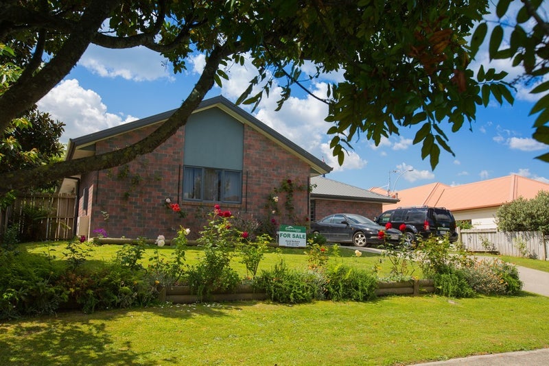 4 Callum Brae Drive, Rototuna, Hamilton - Carousel 1