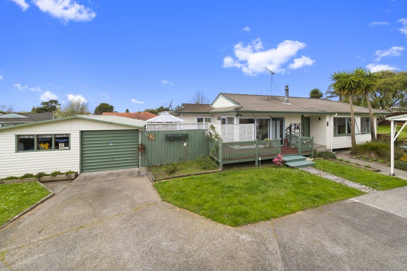 11 Lakeside Drive, Pahurehure, Papakura - Carousel 17