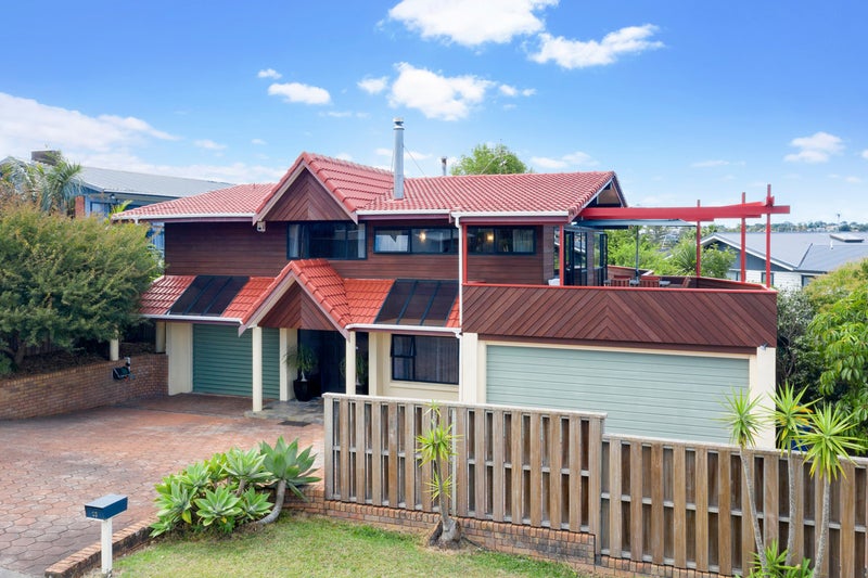 23 Ellangowan Road, Waiake, Auckland - Carousel 2