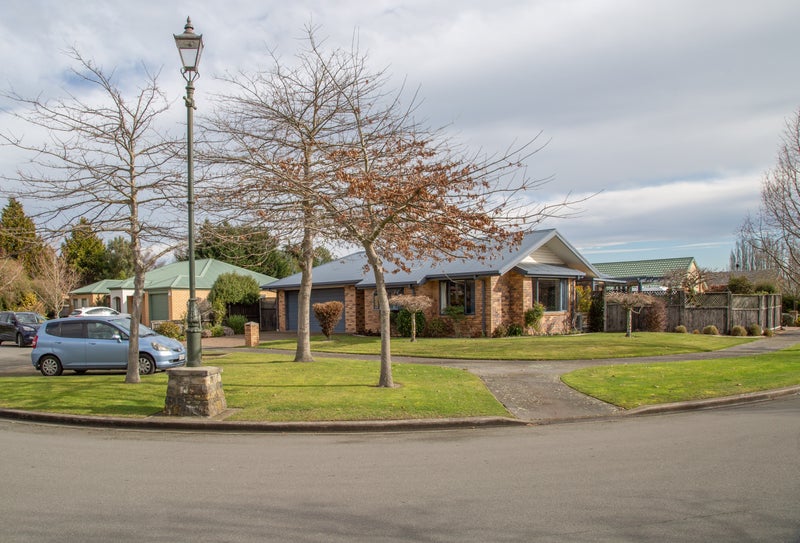16 Riegler Place, Belfast, Christchurch - Carousel 2