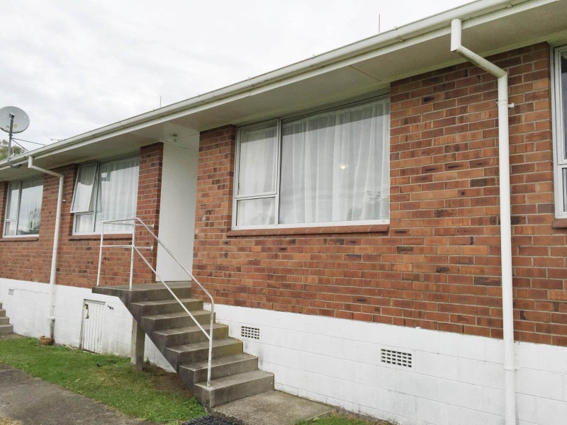 28 Seabrook Avenue, New Lynn, Auckland - Carousel 1