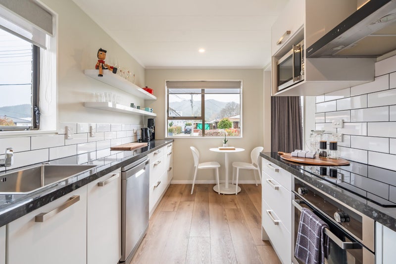 2/48 Kowhai Avenue, Ebdentown, Upper Hutt - Carousel 2