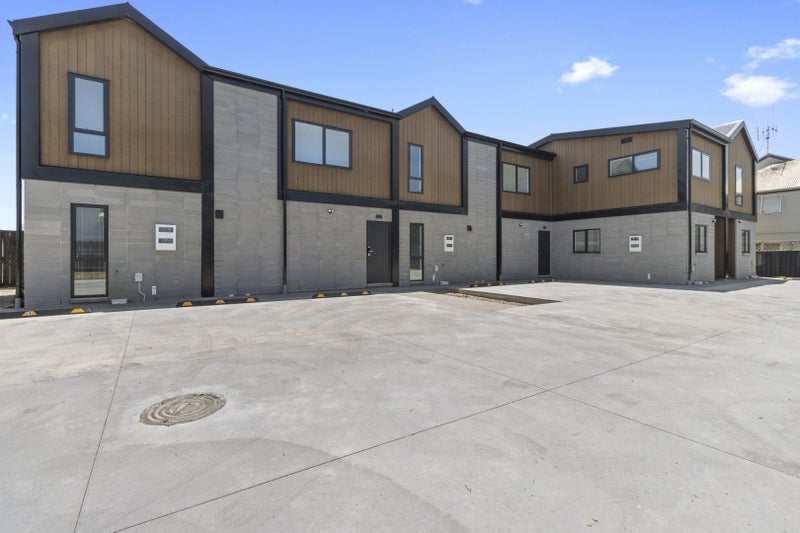 5/1 Hammond Street, Hamilton Central, Hamilton - Carousel 2