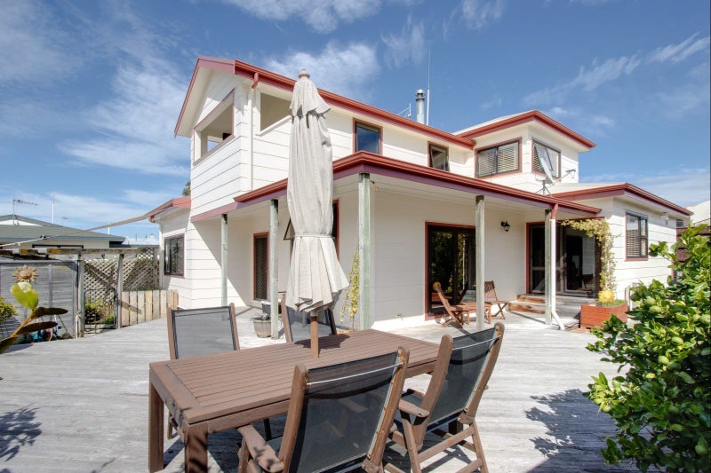 5 Selwyn Road, Hospital Hill, Napier - Carousel 2