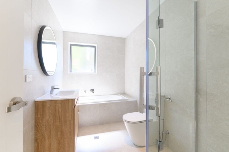 2E Garner Place, Glenfield, Auckland - Carousel 6