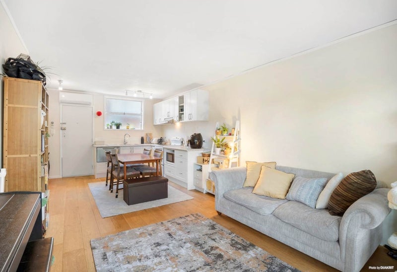 2/11 Lovelock Avenue, Mount Eden, Auckland - Carousel 1