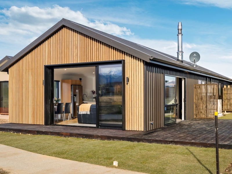 32 Riley Street, LAKE HAWEA - Carousel 1