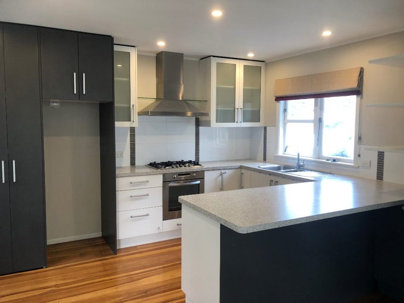 79 Helston Road, Paparangi, Wellington - Carousel 1