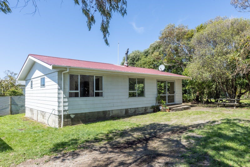 44 Gillies Crescent, Waimārama - Carousel 1
