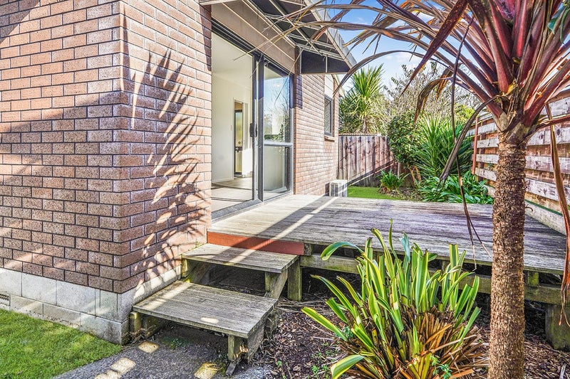 7B Frances Street, Hamilton East, Hamilton - Carousel 2
