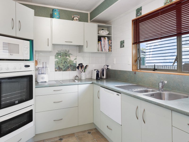 8A Hall Avenue, Regent, Whangarei - Carousel 2