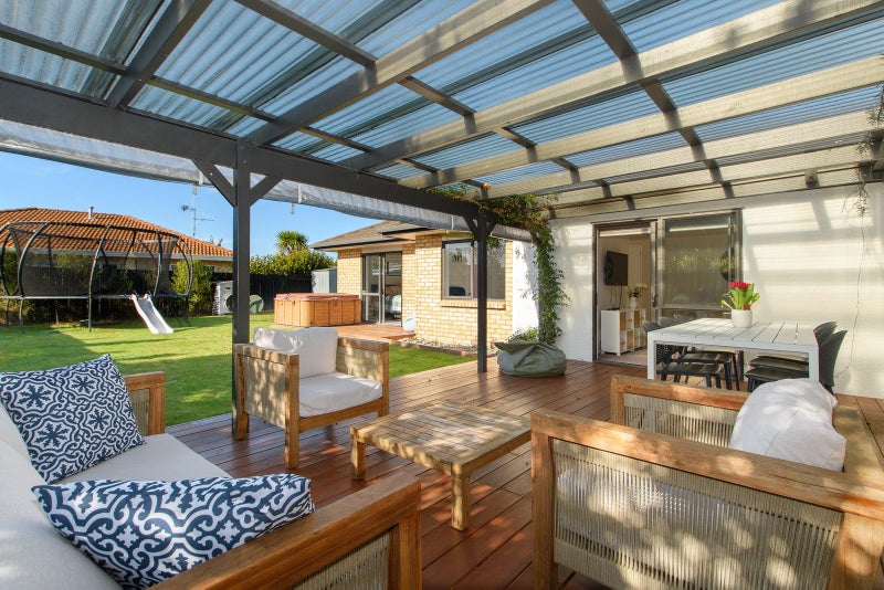 17 Andalusian Place, Papamoa Beach, Papamoa - Carousel 1