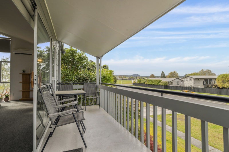 112 Roberts Street, Taupō - Carousel 2