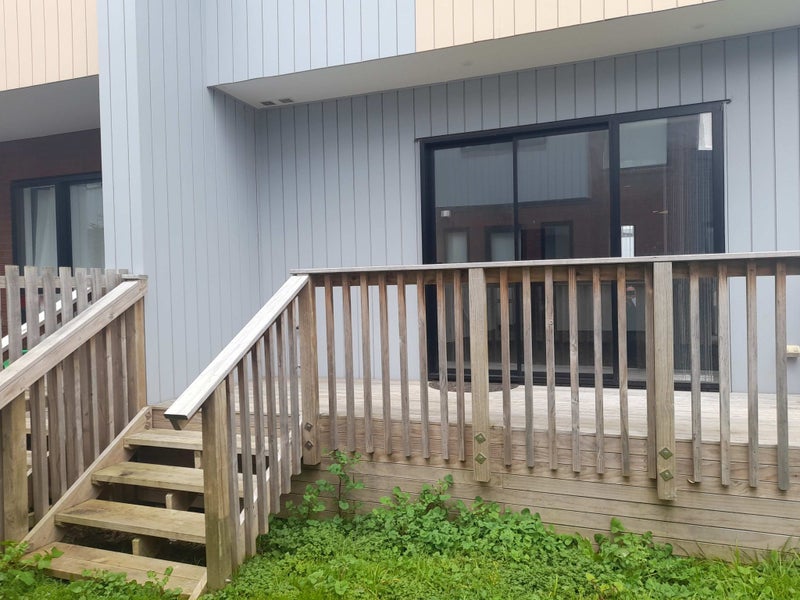 17 Aumarire Lane, Favona, Auckland - Carousel 15