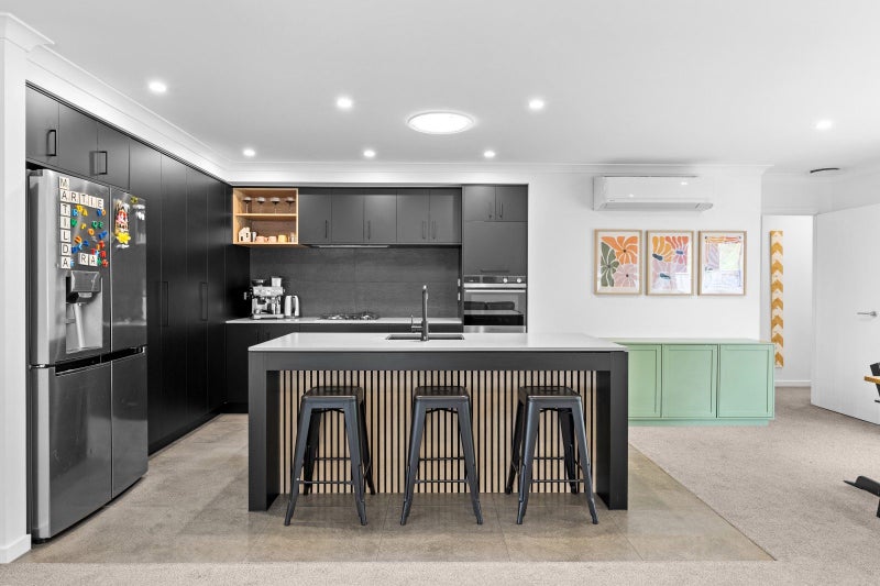 31 Freedom Drive, Kelvin Grove, Palmerston North - Carousel 2