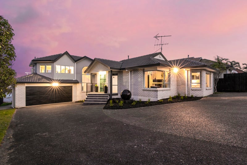 40 Keywella Drive, Conifer Grove, Takanini - Carousel 1