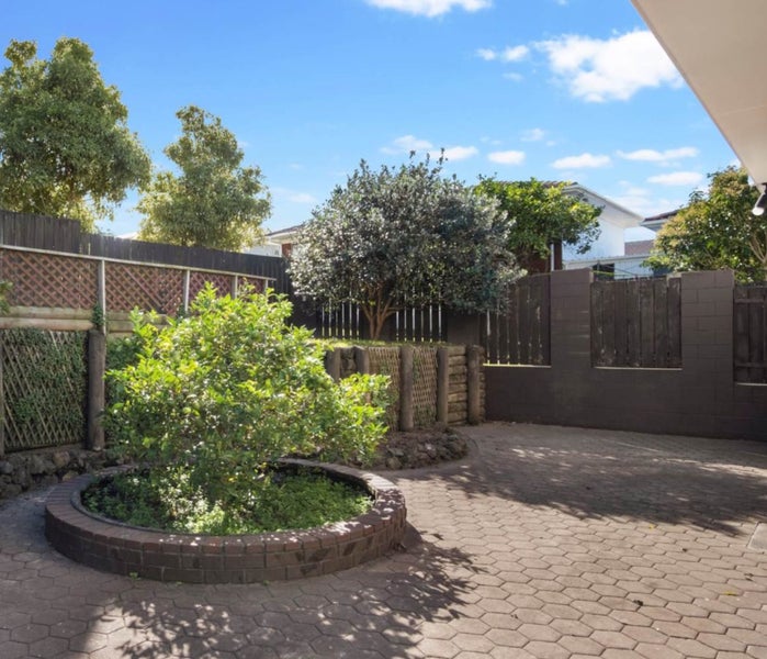 1/13 Manuka Road, Bayview, Auckland - Carousel 12