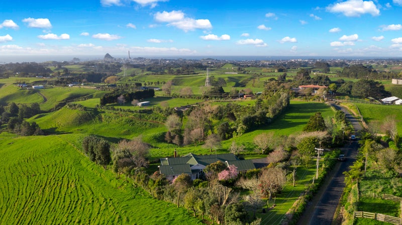 10 Sealy Road, Omata, New Plymouth - Carousel 2