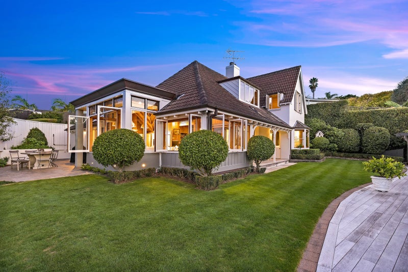 16 Pamela Place, St Heliers, Auckland - Carousel 2