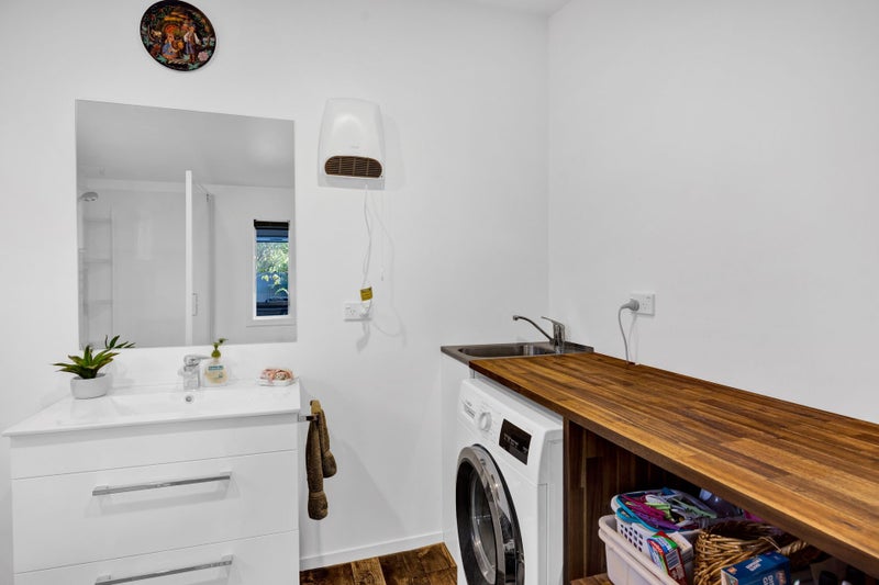 49 Kawei Road, Hawera - Carousel 21