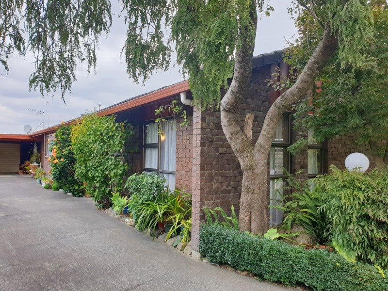 17 Westhaven Grove, Takaro, Palmerston North - Carousel 1