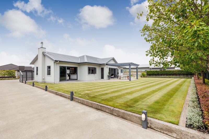 37 Chestnut Close, Kelvin Grove, Palmerston North - Carousel 25