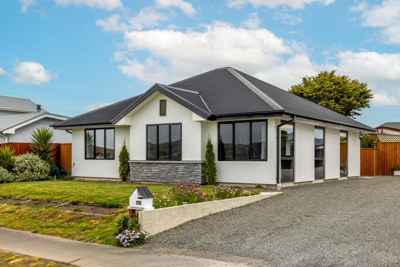 445 Marine Parade, South New Brighton, Christchurch - Carousel 2