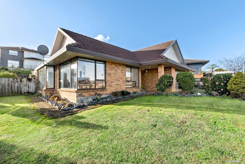 47 Calluna Crescent, Totara Heights, Auckland - Carousel 1