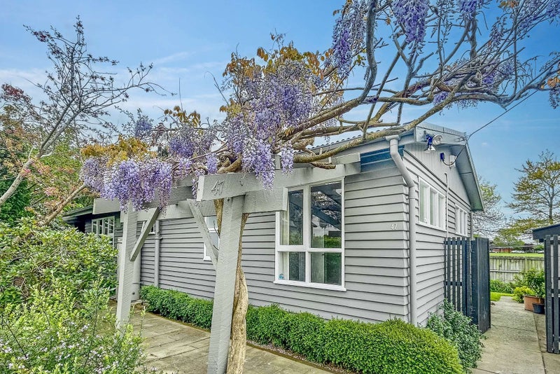 47 Torquay Place, Bryndwr, Christchurch - Carousel 2
